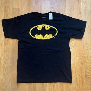 NWT Black Batman Logo Shirt Large
